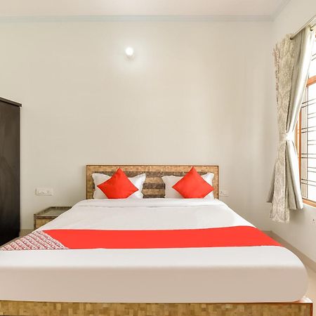 Pandu Hotel O Kusum Lodge מראה חיצוני תמונה