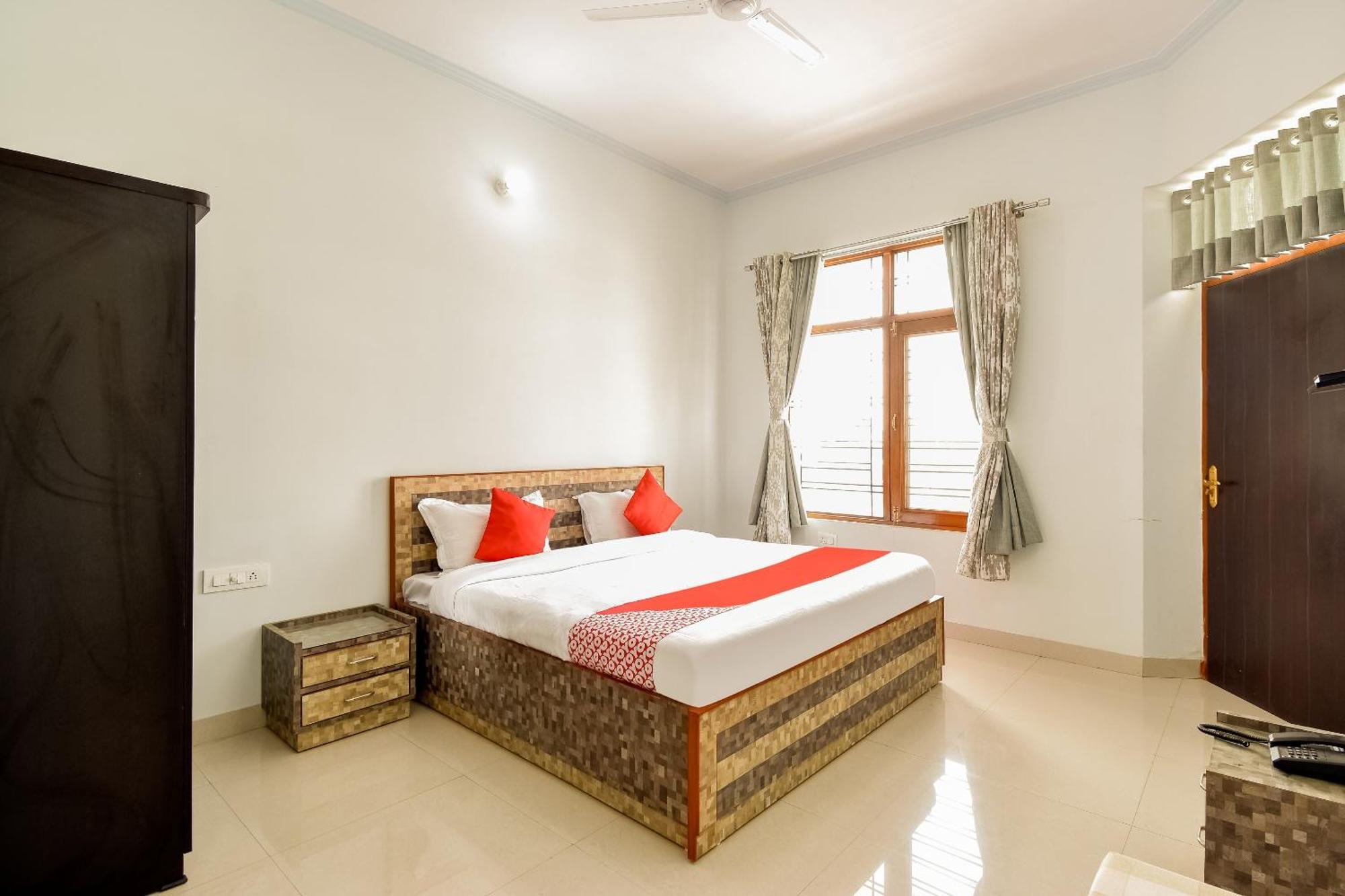 Pandu Hotel O Kusum Lodge מראה חיצוני תמונה