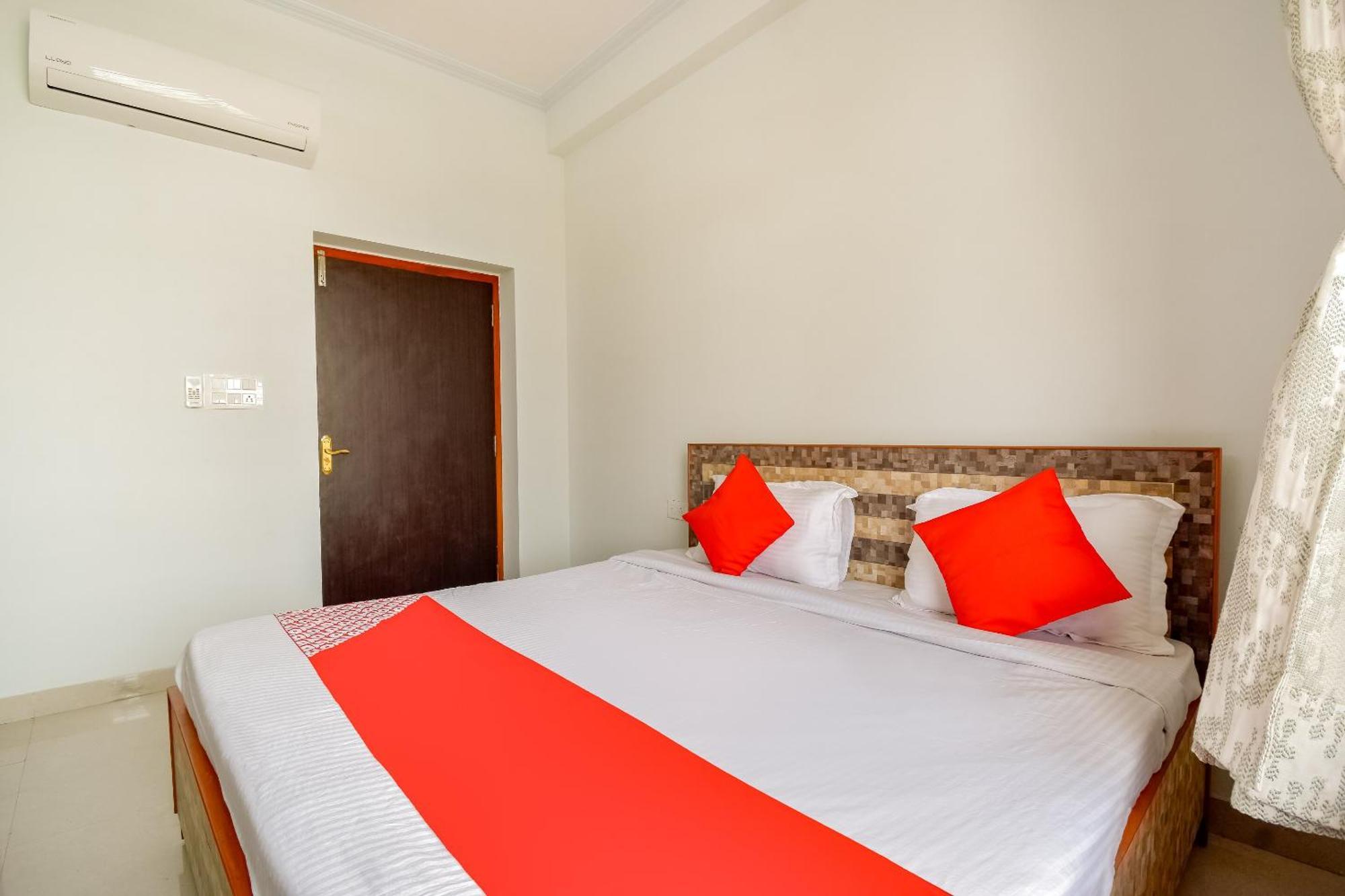 Pandu Hotel O Kusum Lodge מראה חיצוני תמונה